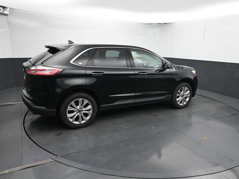 Used 2022 Ford Edge Titanium w/ Equipment Group 301A AWD/4WD image 12