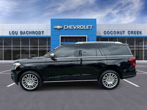 Used 2022 Ford Expedition Platinum AWD/4WD image 5