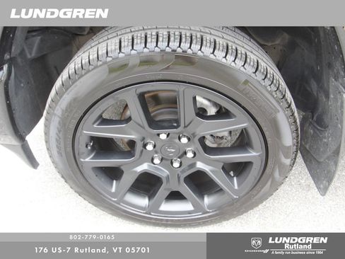 Used 2022 RAM 1500 Laramie AWD/4WD image 21