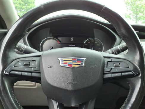 Used 2019 Cadillac XT4 Luxury FWD image 27