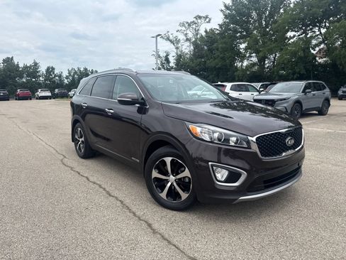 Used 2018 Kia Sorento EX AWD/4WD image 23