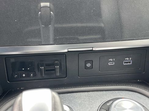 Used 2021 Nissan Armada SV w/ SV Appearance Package AWD/4WD image 30