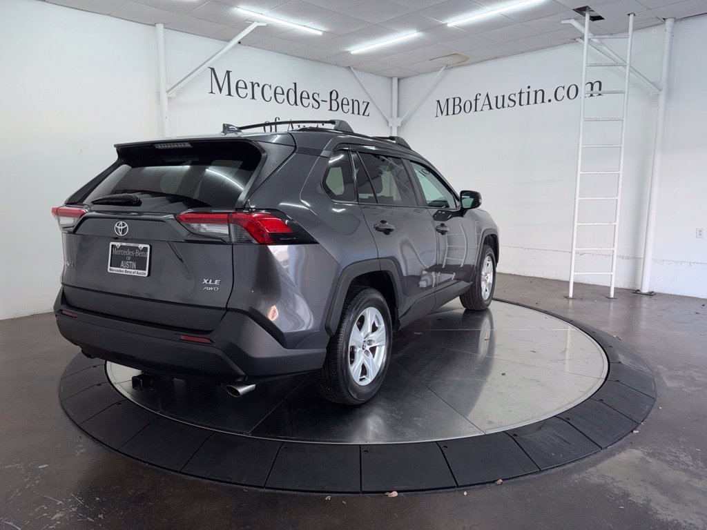 Used 2021 Toyota RAV4 XLE AWD/4WD image 7