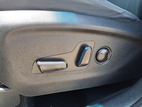 Used 2020 Kia Sorento LX w/ LX I4 Convenience Package FWD image 5
