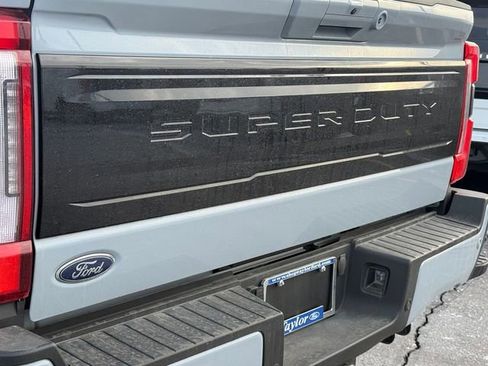 Certified 2025 Ford F350 Platinum image 30