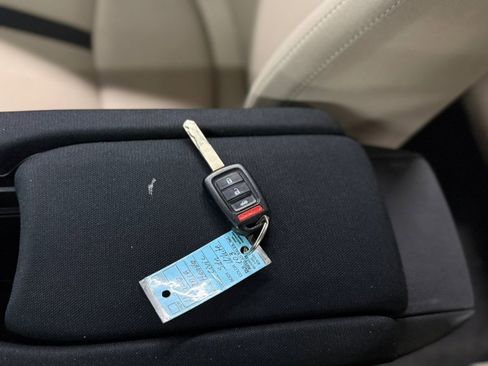 Used 2018 Honda Civic LX image 30