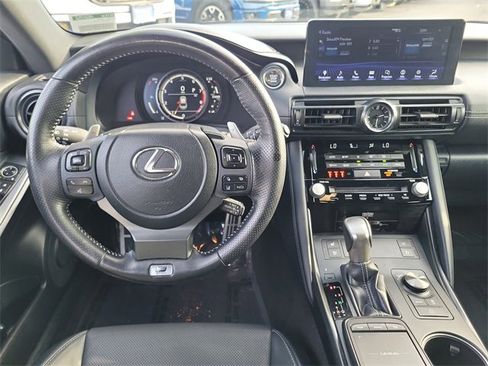 Used 2023 Lexus IS 500 image 4