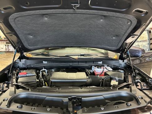 New 2026 GMC Yukon XL Denali w/ Sun & Power Step Package image 10