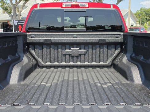 New 2026 Chevrolet Colorado ZR2 w/ Technology Package AWD/4WD image 15