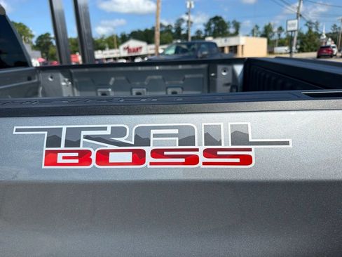 New 2026 Chevrolet Silverado 1500 Custom Trail Boss w/ LPO, Dark Essentials Package AWD/4WD image 11