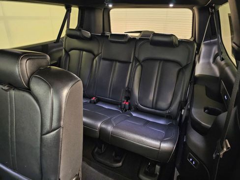 Used 2024 Jeep Wagoneer L 4WD image 42