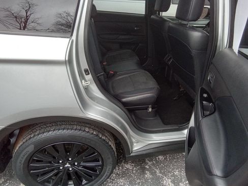 Used 2020 Mitsubishi Outlander SEL image 5