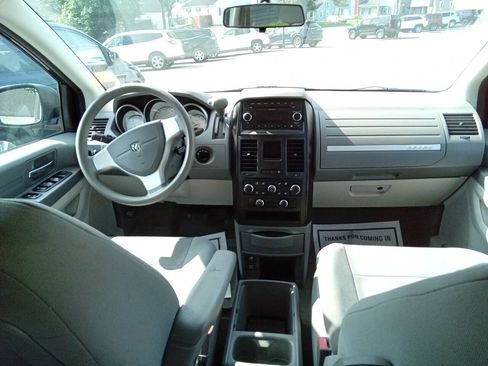 Used 2009 Dodge Grand Caravan SE FWD image 7