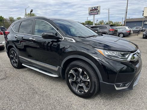 Used 2018 Honda CR-V Touring image 1