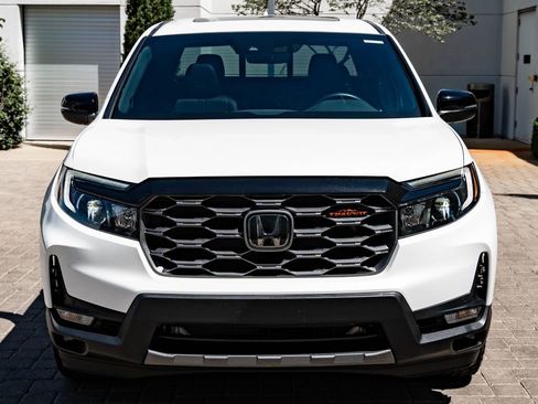 Used 2024 Honda Ridgeline TrailSport image 2