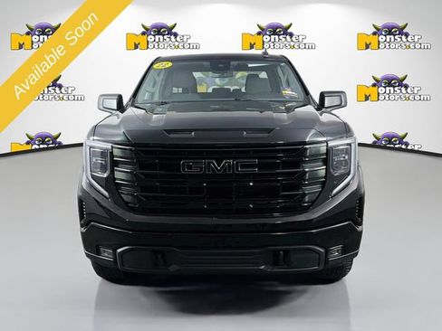 Used 2022 GMC Sierra 1500 Elevation AWD/4WD image 2