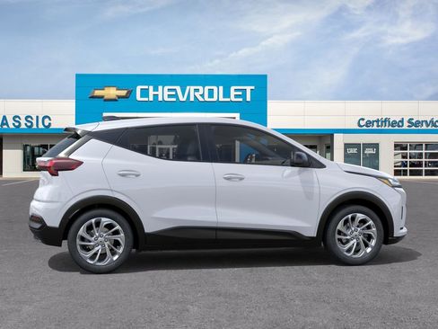 New 2027 Chevrolet Bolt LT FWD image 5