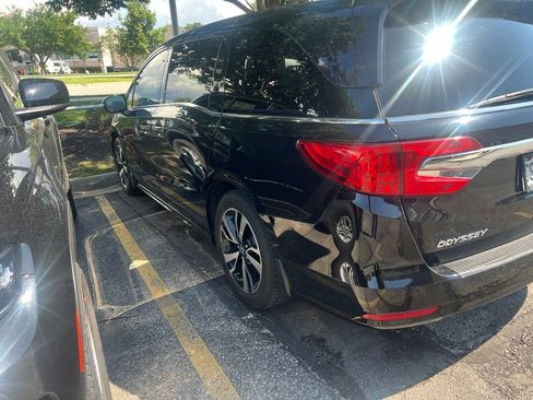 Used 2019 Honda Odyssey Elite image 9
