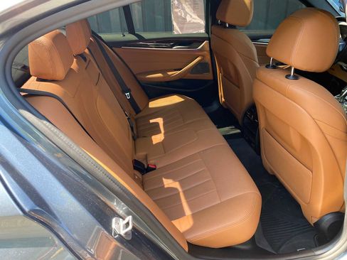 Used 2022 BMW 530i xDrive w/ Premium Package AWD/4WD image 31