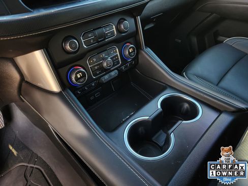 Used 2024 Chevrolet Tahoe Premier w/ Premium Package image 25