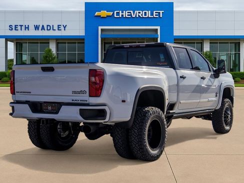 Used 2025 Chevrolet Silverado 3500 High Country w/ High Country Premium Package AWD/4WD image 7