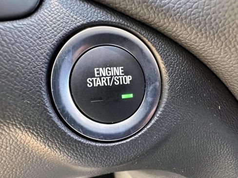 Used 2024 Chevrolet Equinox LT AWD/4WD image 19