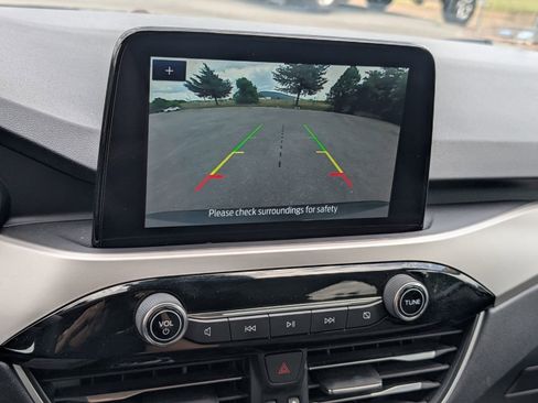 Used 2020 Ford Escape SE FWD image 11