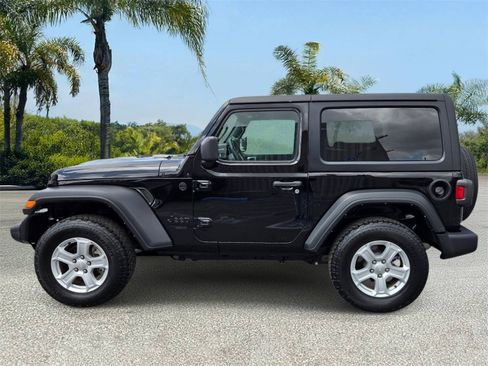 Used 2021 Jeep Wrangler Sport AWD/4WD image 2