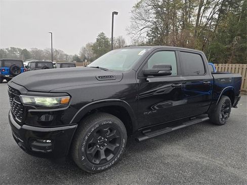 New 2026 RAM 1500 4x4 Crew Cab image 15