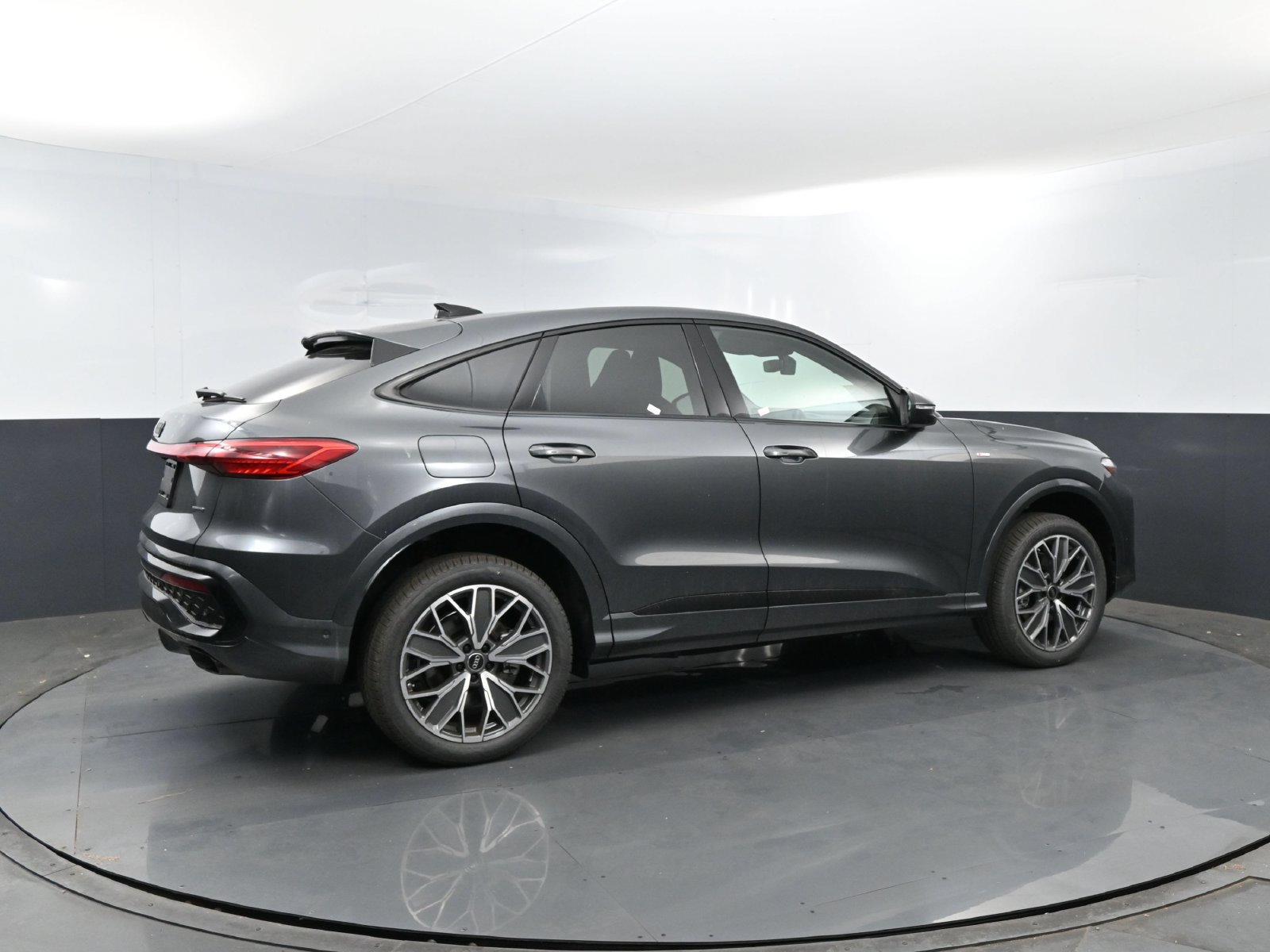 New 2026 Audi Q5 Premium Plus AWD/4WD image 20