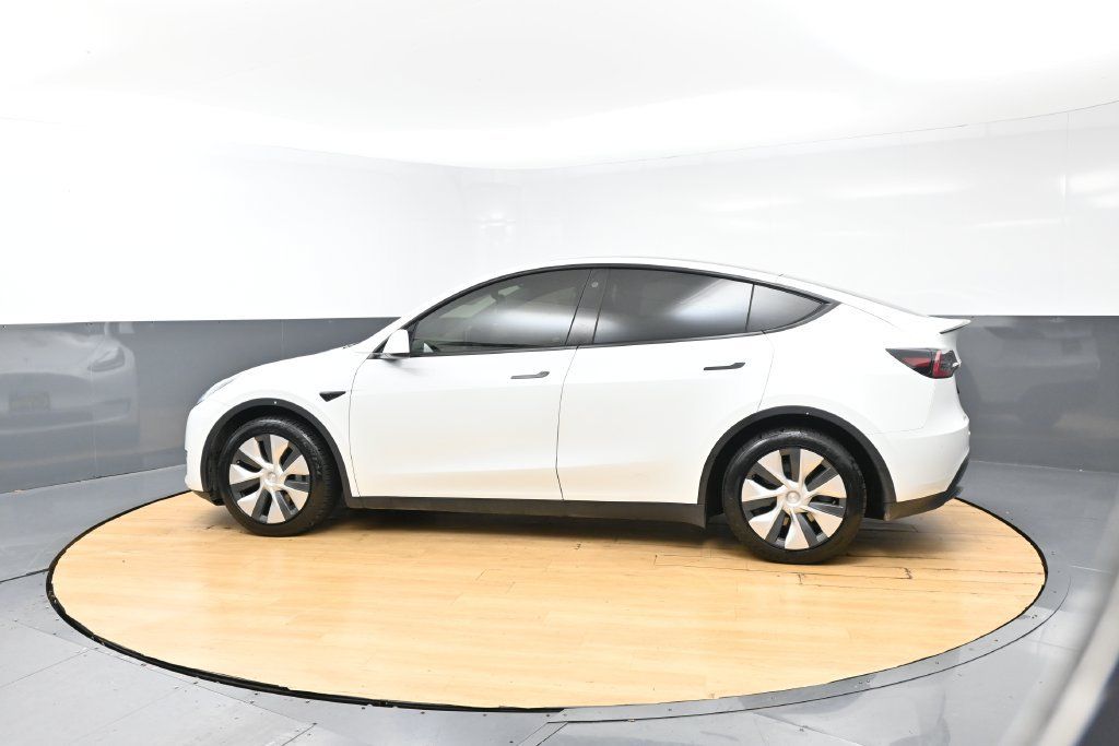 Used 2021 Tesla Model Y Long Range AWD/4WD image 5