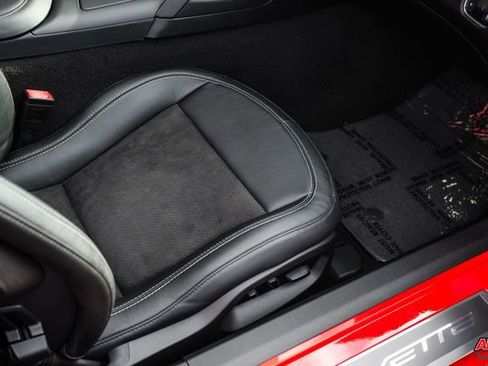 Used 2015 Chevrolet Corvette Z06 w/ 2LZ Preferred Equipment Group image 81