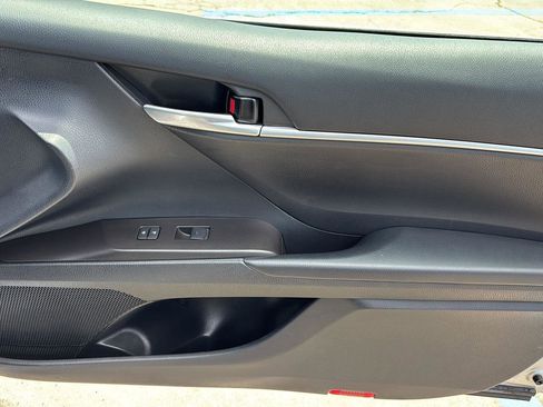 Used 2023 Toyota Camry SE image 20