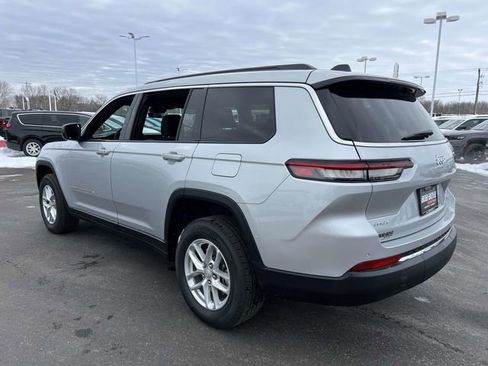 New 2025 Jeep Grand Cherokee L Laredo image 5
