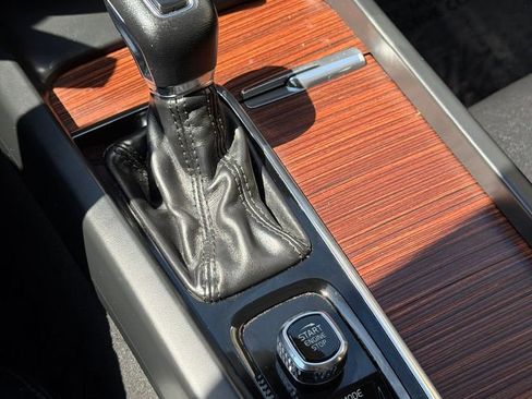 Used 2021 Volvo S60 T6 Momentum w/ Protection Package Premier AWD/4WD image 40