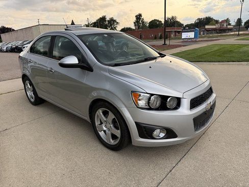 Used 2014 Chevrolet Sonic LTZ FWD image 3