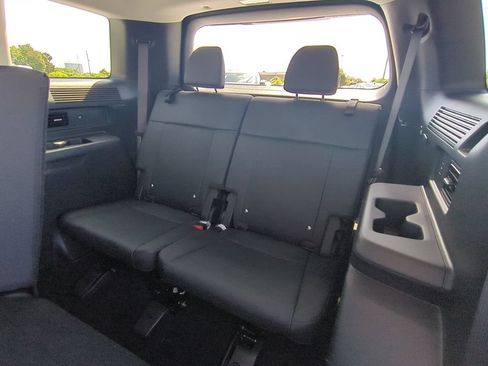 New 2027 Hyundai Santa Fe SEL w/ Tow & Go Package FWD image 16