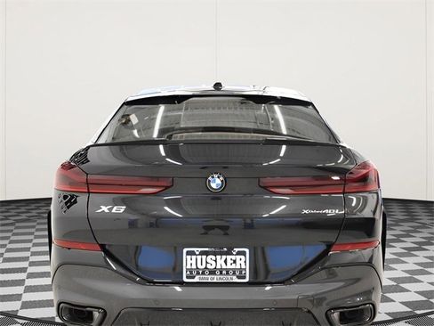 New 2026 BMW X6 xDrive40i image 11