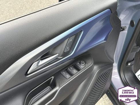Used 2024 Chevrolet Equinox EV LT FWD image 16