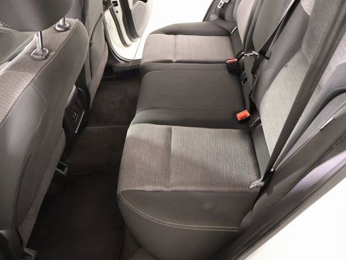 Used 2023 Nissan Rogue SV image 11