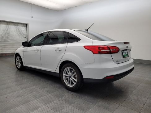 Used 2018 Ford Focus SE image 3