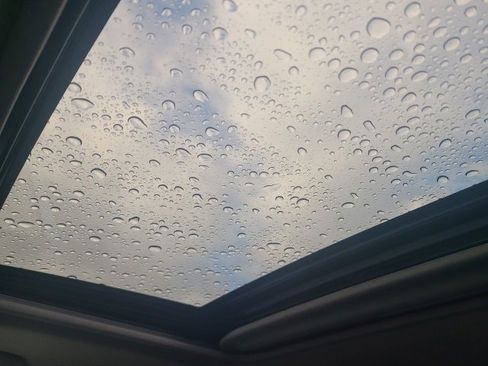 Used 2023 Toyota RAV4 XLE image 31