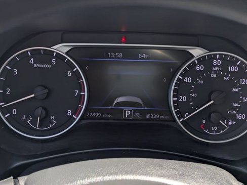 Used 2025 Nissan Sentra SV FWD image 17