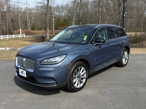Used 2022 Lincoln Corsair AWD w/ Premium Package image 2