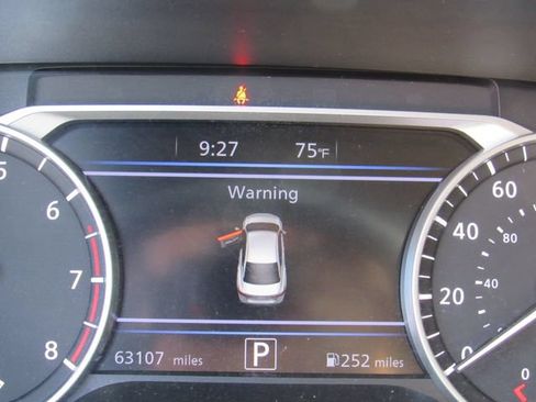 Used 2024 Nissan Sentra SV FWD image 26
