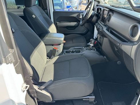 Used 2021 Jeep Wrangler Sport image 19