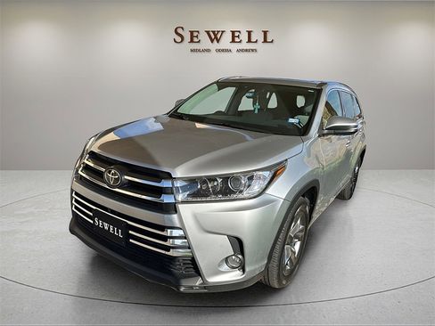 Used 2018 Toyota Highlander Limited image 1