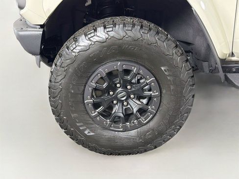 Used 2025 Ford Bronco Raptor AWD/4WD image 34
