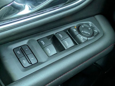 Used 2021 Chevrolet Tahoe RST w/ Luxury Package image 26