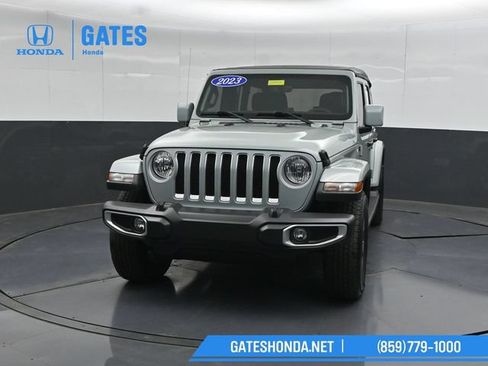 Used 2023 Jeep Wrangler Unlimited Sahara w/ Cold Weather Group AWD/4WD image 5